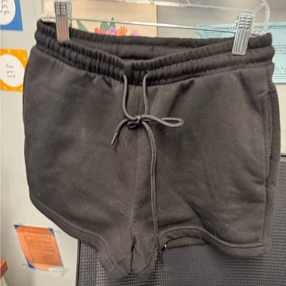 Always you shorts M // 091701 - Picture 1 of 2